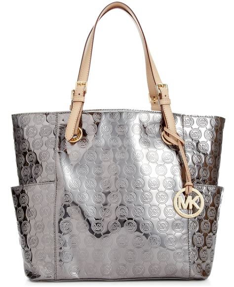 michael kors signature tote strap.